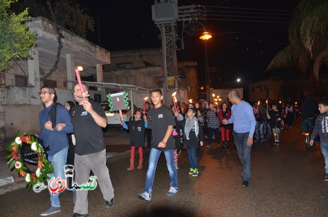  كفرقاسم- فيديو:  :مسيرة المشاعل .. تحدث القلب وبكت العيون .. وامسية سياسية بتألق عمر وابداع سجود الذي ابهر الحضور